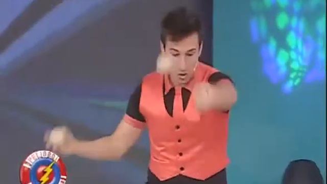 Rudy Güemes performance malabares rebote смотреть онлайн
