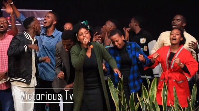 Healing worship team mumiririmbire mishyashya mutari mumenyereye /muragira ibihe byiza byumunezero смотреть онлайн