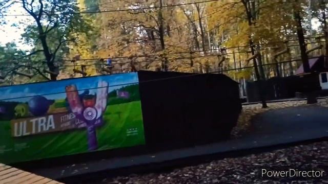 ??Парк Победы Ульяновск. Идем кормить белочек осенью ??много кроликов? смотреть онлайн