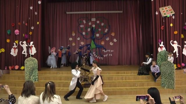 ТРЕЙЛЕР 1015 смотреть онлайн