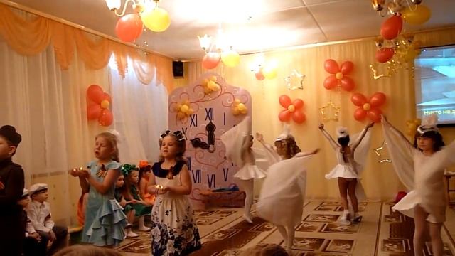 Утренник " 9 мая" старшая, подготовительные группы д/с " Крепыш" смотреть онлайн
