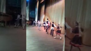 Еврейский танец. Исполняет детский танцевальный  ансамбль музыкальной школы им. Леонтовича г. Харьк