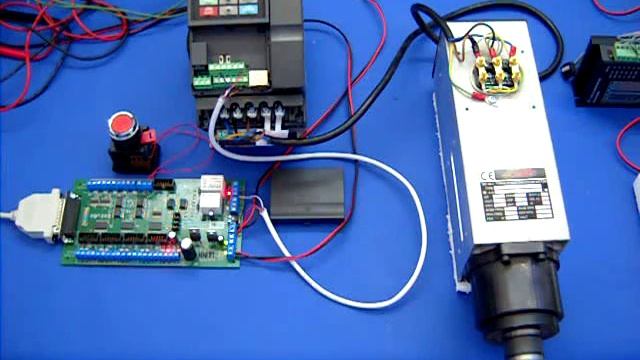 Inverter VFD-EL 2.2Kw+Teknomotor 1.6Kw-300Hz-18000 rpm.flv смотреть онлайн