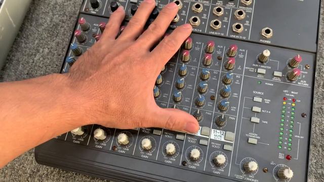 Ngập tràn mixer Mỹ mackye 1642vlzpro.... Để giàn âm thanh chuyên nghiệp hơn mixer là sp lựa chọn tố смотреть онлайн