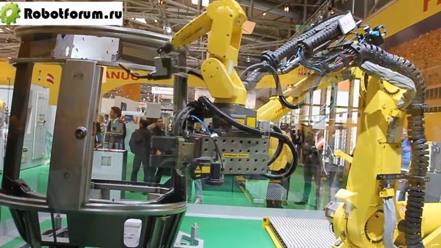 Сварочный робот Fanuc удлинен за счет большого робота смотреть онлайн