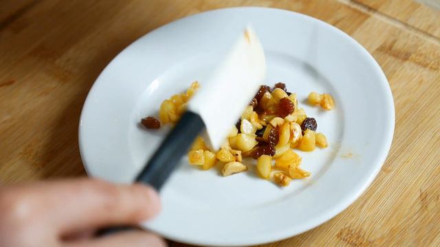【りんごのカマンベール焼き】フランス産りんごのお酒「シードル」を使用した料理の作り方/Pommes Au Four Farcies Au Camembert【簡単料理】