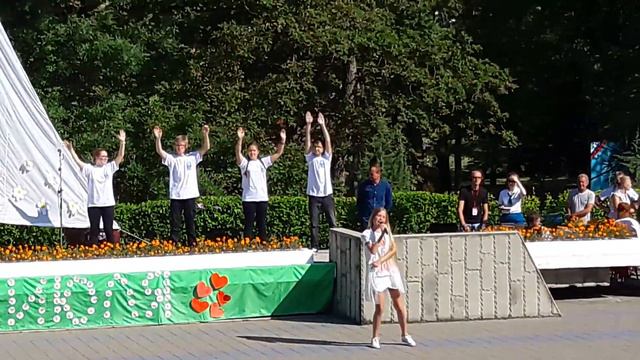 Софья Фисенко " Нас учили быть птицами" смотреть онлайн