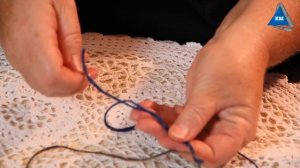 Как связать две нити без узла  при вязании