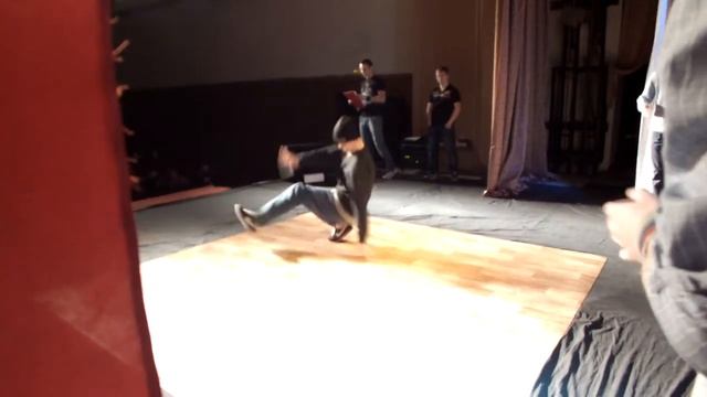 bboy Тёма - судейский выход | Street Fire 2 -АСИНО смотреть онлайн