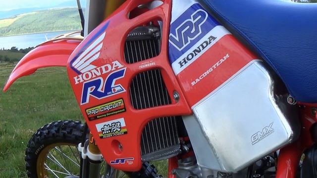 Classic Dirt Bike TV "1989 Honda CR250 Evolution" смотреть онлайн