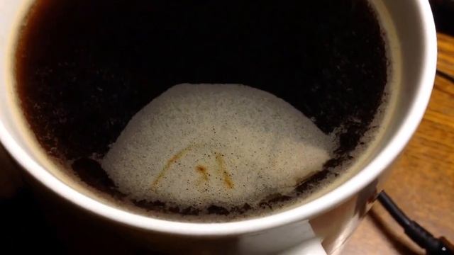 Море ? в чашке / Прибой / Абхазия ? / Релакс / Кофе ☕️ разбегается смотреть онлайн