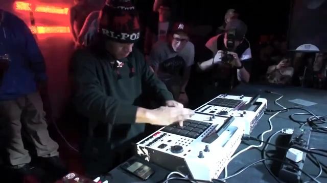 Диджей 100го уровня Ловкость рук и никакого обмана Dubstep смотреть онлайн