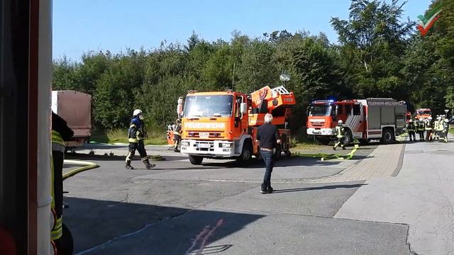 [Dokumentation Stadtübung] Feuerwehr-Großübung 2021 FF Breckerfeld Inkl Alarmfahrt / Einsatzfahrten