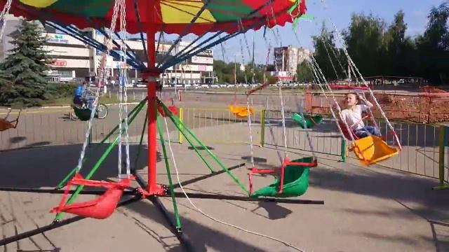 Таня на качелях Кстово лето 2018 смотреть онлайн