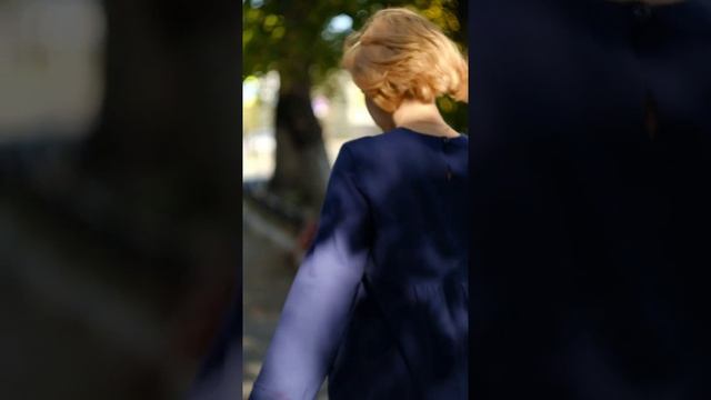 Платье из жатого хлопка с ручной вышивкой смотреть онлайн
