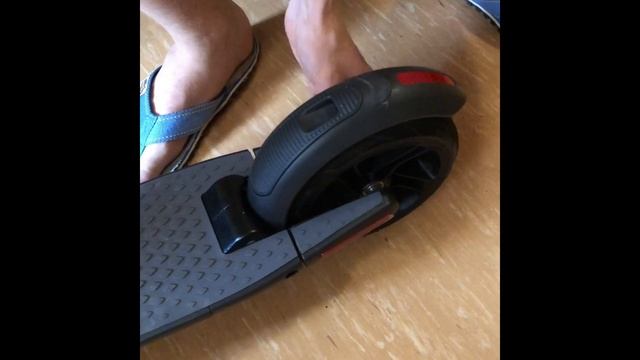 Hulajnoga Elektryczna Segway Ninebot Es4 смотреть онлайн