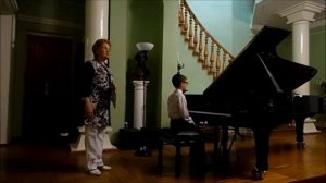 Гиллок "Посвящение Шопену", Григ "В пещере горного короля"