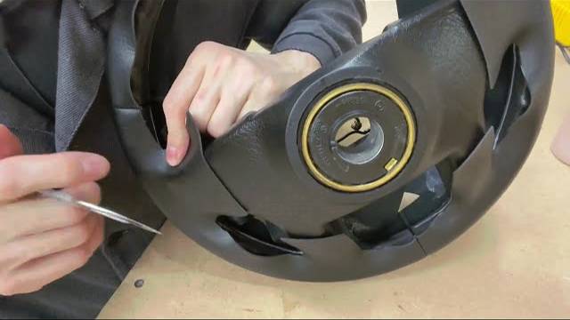 Перетяжка руля Volkswagen Passat B3, часть 3 смотреть онлайн