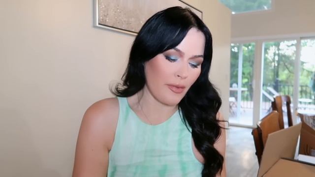 No Glue Lashes ?!? New Makeup Haul 2023 I Pr Haul With The New Abh Palette смотреть онлайн