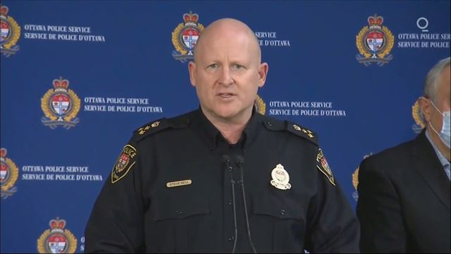 Ottawa Police Crack Down on Protesters смотреть онлайн