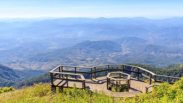 Увидев в квартире чужого ребёнка, Миша насторожился, жена вздумала притаскать в дом сироту... смотреть онлайн