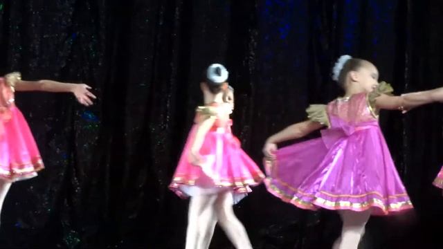 2014 год – Бусинки – ансамбль танца "Радость", г. Хабаровск смотреть онлайн