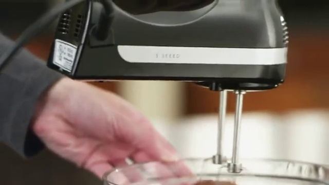 KitchenAid KHM512ER 5-Speed Hand Mixer смотреть онлайн