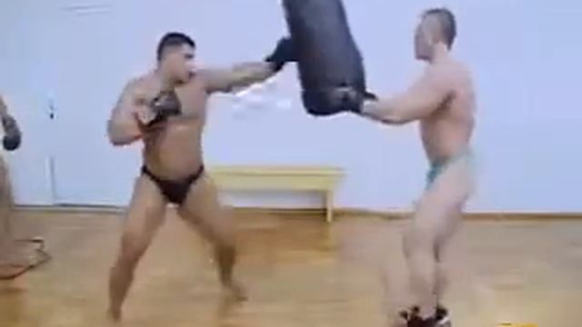 Качки ринулись в бокс!!! смотреть онлайн