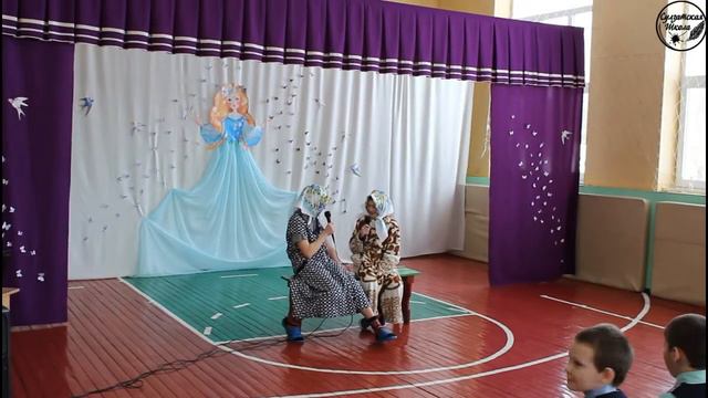 Бабушки на лавочке смотреть онлайн