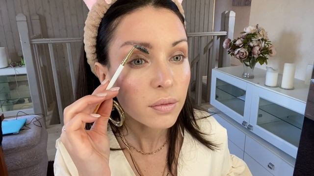 ДНЕВНОЙ СМОКИ ЗА 5 МИНУТ/ БЫСТРЫЙ МАКИЯЖ НА КАЖДЫЙ ДЕНЬ смотреть онлайн