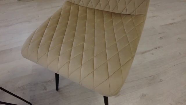 Обзор стула CHILLY X (mod. 7096) бежевый Barkhat 5/черный