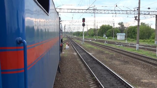 Паровоз П36-0027 отправляется со станции Рязань-1. смотреть онлайн