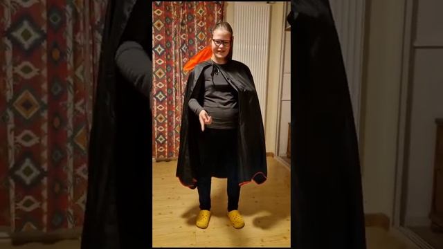 Поздравляю вас всех с наступающим днём светых мои подписчики люблю вас всех мои вампирчики!????