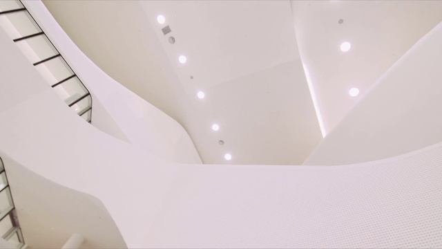 Zaha Hadid's Dongdaemun Design Park & Plaza in Seoul смотреть онлайн