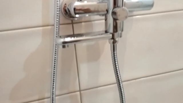 УСТАНОВКА ДУШЕВОЙ КОЛОННЫ СО СМЕСИТЕЛЕМ И ТРОПИЧЕСКИМ ДУШЕМ.