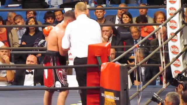 Bundu vs Petrucci sul RING del Mandela Forum (FI nov.2011) p.3 смотреть онлайн