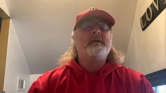 Erik Watts on The Barbarian Getting OVERLY Friendly With Him! смотреть онлайн