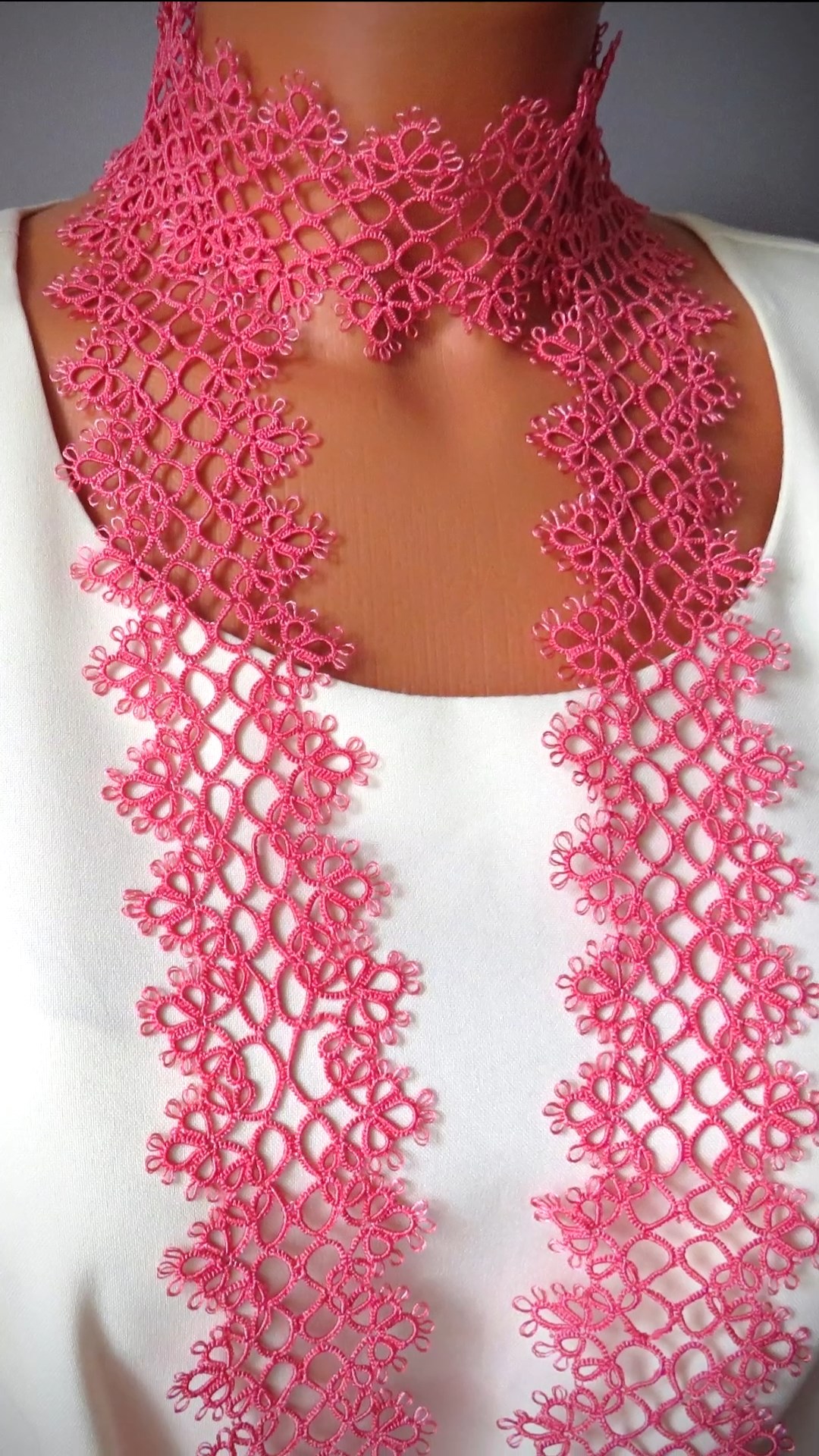 Кружевной розовый шарфик фриволите