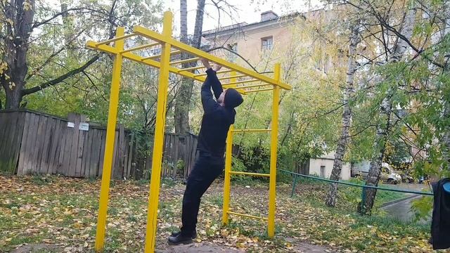 Подборка необычных подтягиваний на турнике смотреть онлайн