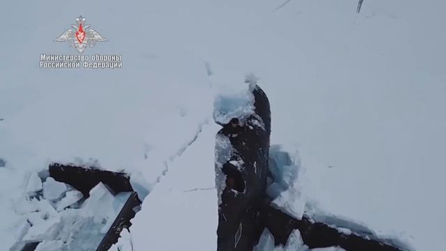 Три атомные подлодки ВМФ России впервые одновременно пробили лед смотреть онлайн