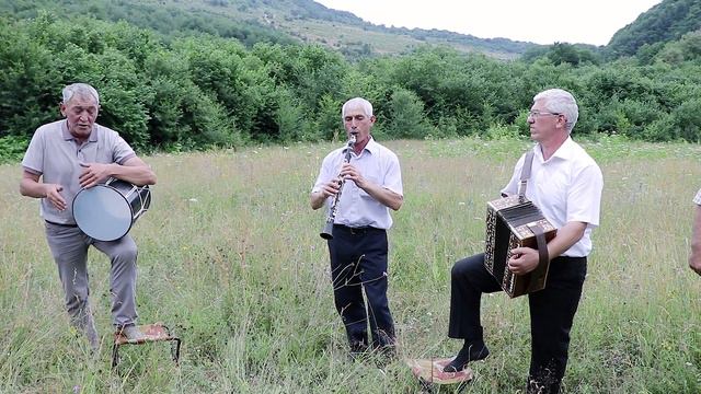 ЛЕЗГИ ХУЬРЕР ЛЕЗГИ ЧИЛЕР.  Песни на сл. Етима Эмина.Полковник Махсуд Махмудов.