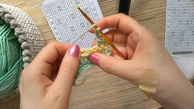 Мозаичное вязание крючком - узор Шахматка. смотреть онлайн