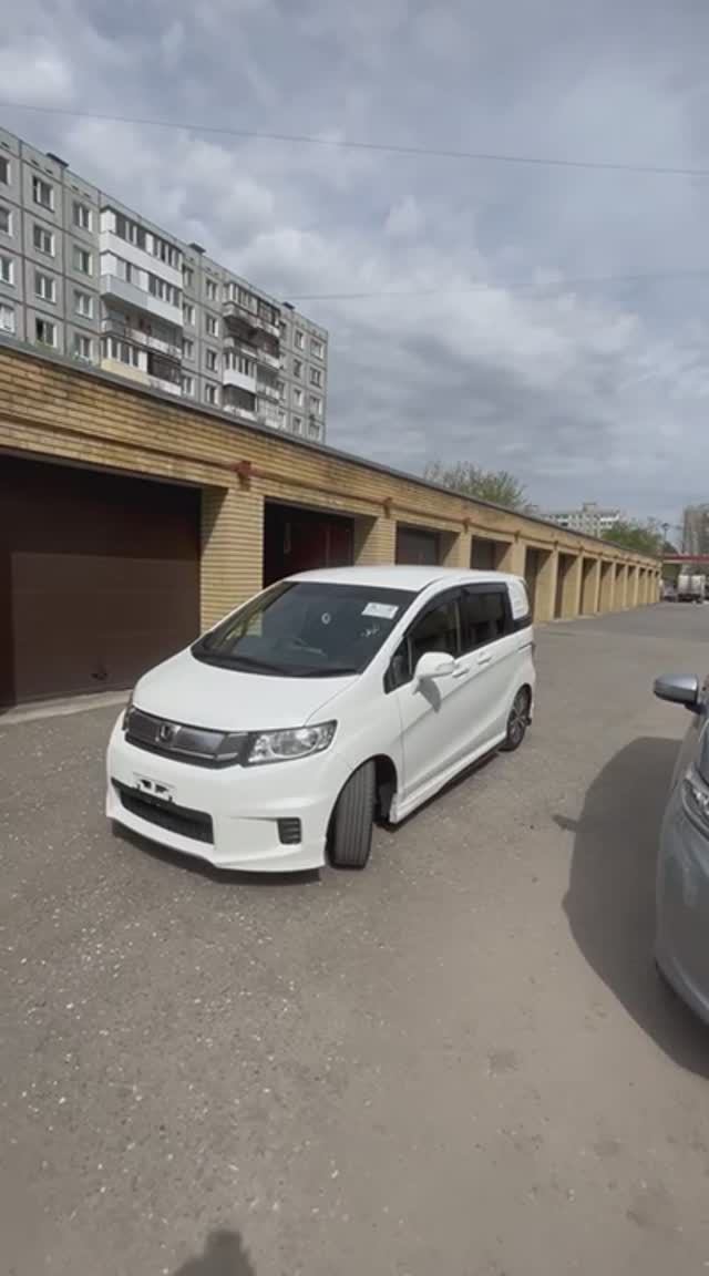 Honda Freed Spike 2014 г.в. - Авто под заказ Япония Экспорт Омск смотреть онлайн