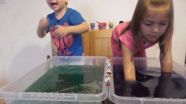 Челлендж Смешиваем Джелли Бафф и Слайм Бафф достаём игрушки