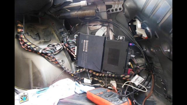 Не работает крышка багажника (датчик В24/16) – Mercedes-Benz W221 S500