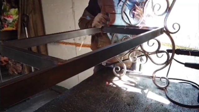 кованая скамейка своими руками холодная ковка. из профильной трубы смотреть онлайн