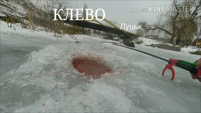 Первый лёд. Ловим рыбку смотреть онлайн