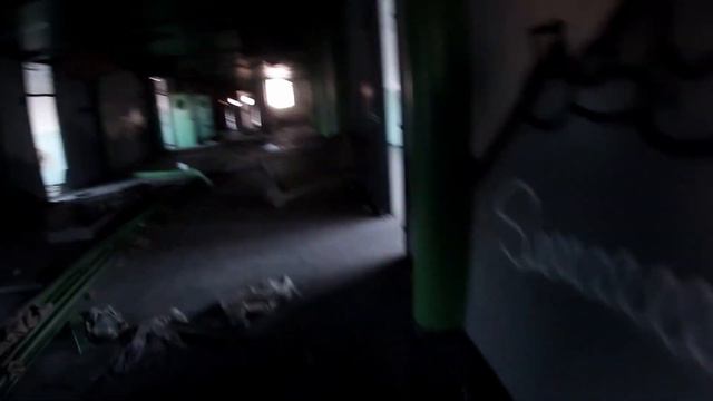 ESPLORAZIONE SCUOLA ABBANDONATA *c'era qualcuno* | AD EFFETTI смотреть онлайн