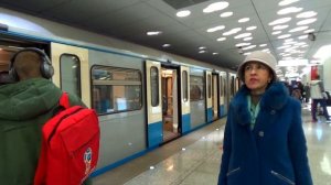 «Конечное Солнцево!» Электропоезд 81-760/761 Ока №26 высаживает пассажиров и далее следует в эл-деп