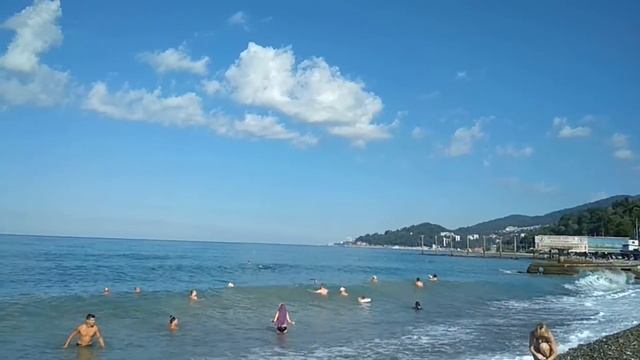 Катание на волнах в шторм... смотреть онлайн